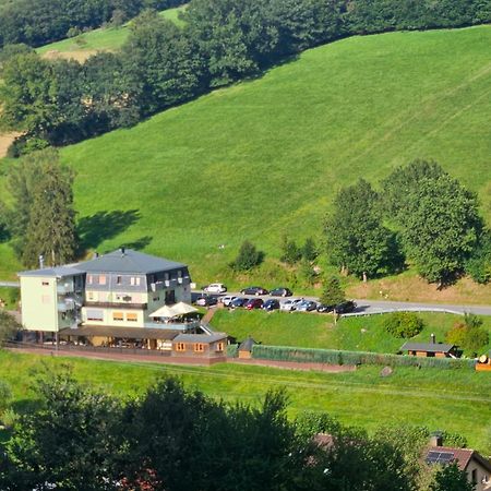 בירפלדןאוברזנט Hotel Gruener Baum Mit Restaurant & Wellness מראה חיצוני תמונה